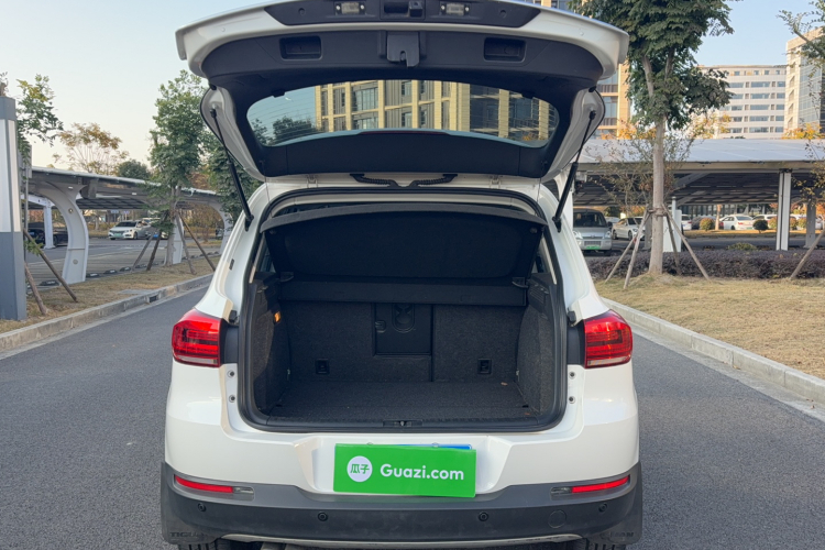 大众 途观 2016款 300TSI 自动两驱豪华版局部细节23