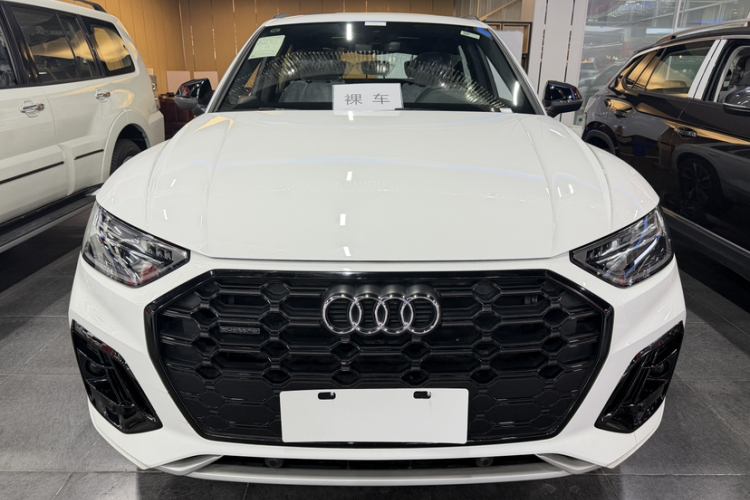 奥迪Q5L 2024款 40 TFSI 豪华动感型车身外观6001