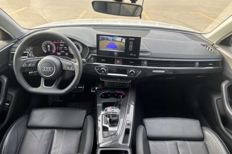 奥迪A4L 2020款 40 TFSI quattro 豪华动感型中控内饰7002