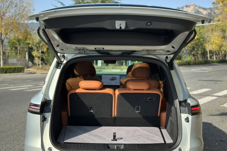 深蓝汽车 深蓝S09 2025款 四驱Ultra+ 高定版局部细节23