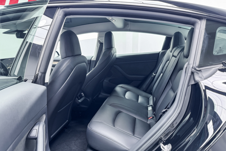 特斯拉 Model 3 2022款 后轮驱动版中控内饰7005