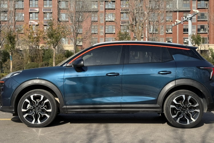 领克06 2020款 1.5T 耀Halo车身外观6003