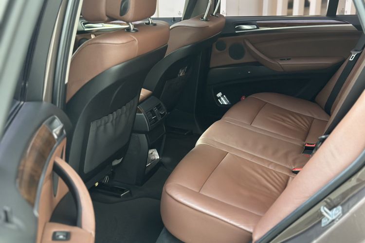 宝马X5(进口) 2013款 xDrive35i 领先型中控内饰7006