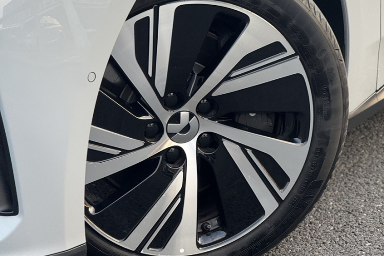 蔚来ET5 2024款 75kWh车身外观6001