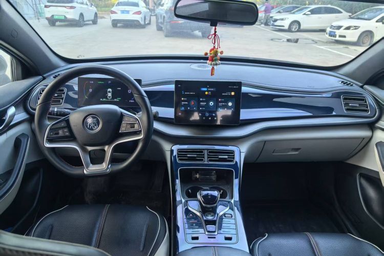 比亚迪 秦PLUS 2023款 冠军版 EV 510KM领先型中控内饰7006