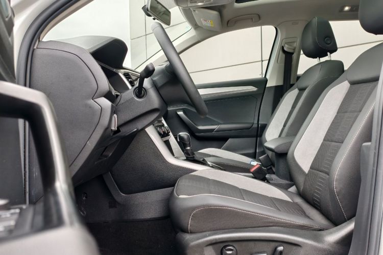 大众 T-ROC探歌 2022款 280TSI DSG两驱精英PLUS中控内饰7001