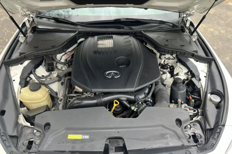 英菲尼迪Q50L 2018款 2.0T 逸享版 国VI中控内饰7011