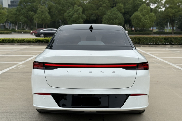 小鹏P5 2024款 500Pro版车身外观6005