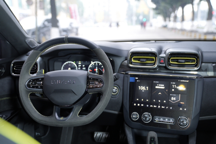 领克03 2022款 03+ 2.0TD 自动驭风版车身外观6004