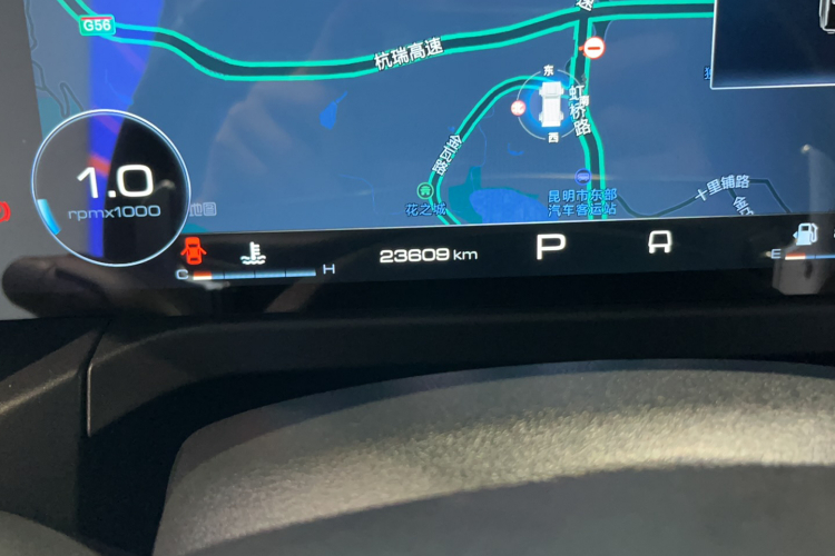 坦克300 2023款 越野版 2.0T 征服者中控内饰15