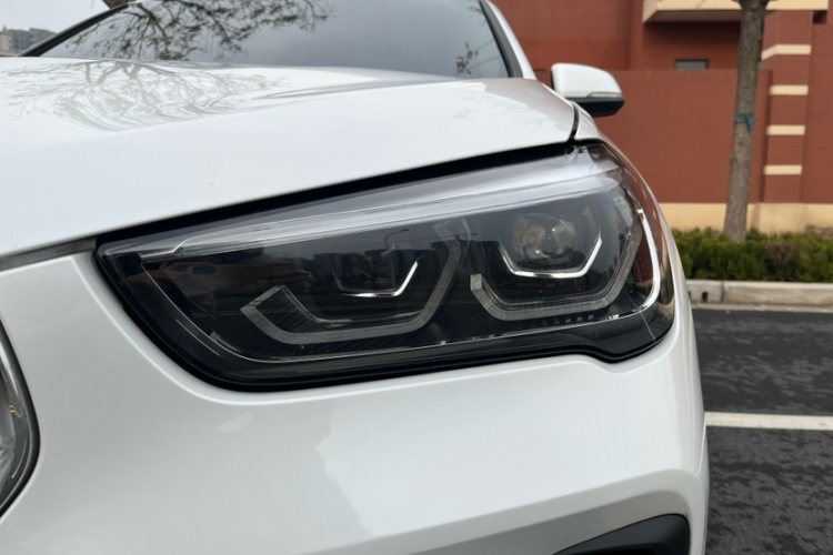 宝马X1 2021款 sDrive25Li 领先型车身外观6008