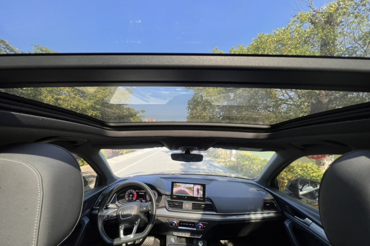 奥迪Q5L Sportback 2021款 40 TFSI 时尚型局部细节22