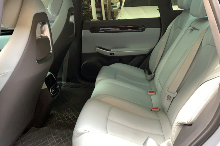 零跑汽车 零跑C01 2023款 525舒享版中控内饰7002