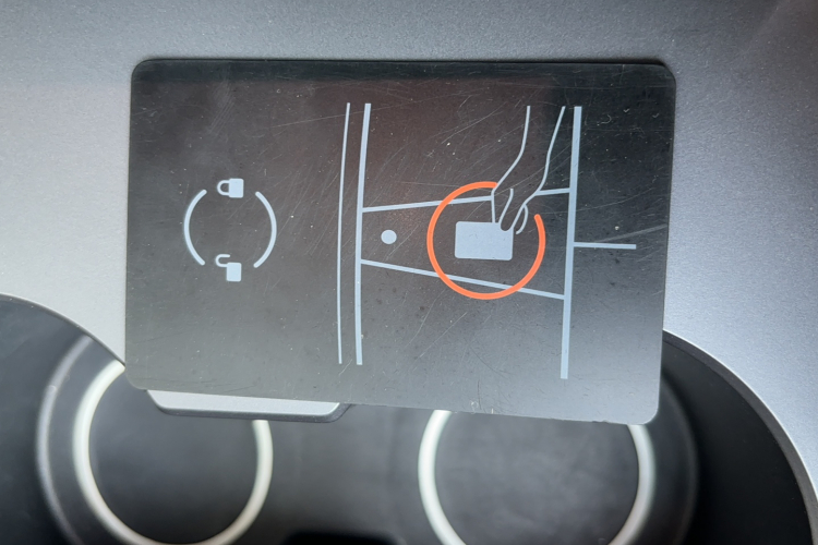 特斯拉 Model Y 2022款 后轮驱动版中控内饰7001