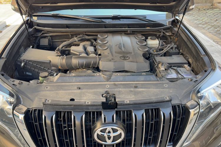 丰田 普拉多 2014款 4.0L 自动TX-L NAVI局部细节24