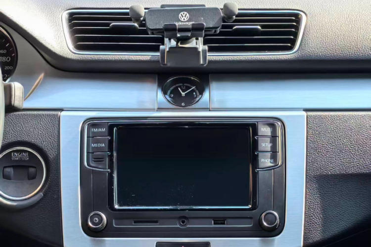 一汽-大众CC 2018款 1.8TSI 尊贵型中控内饰7002