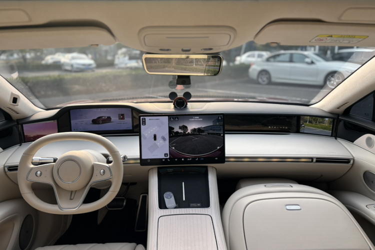 鸿蒙智行 享界S9 2024款 纯电 Ultra 四驱旗舰版中控内饰7009