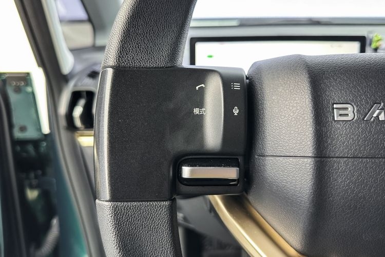 宝骏KiWi EV 2022款 艺术家轻享版 三元锂中控内饰7005