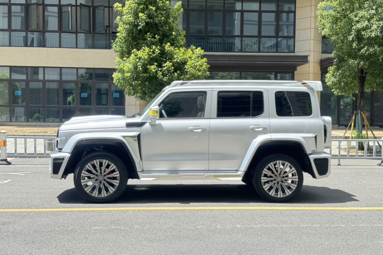 超境汽车 共创坦克300 2021款 2.0T 赛博坦克车身外观6006