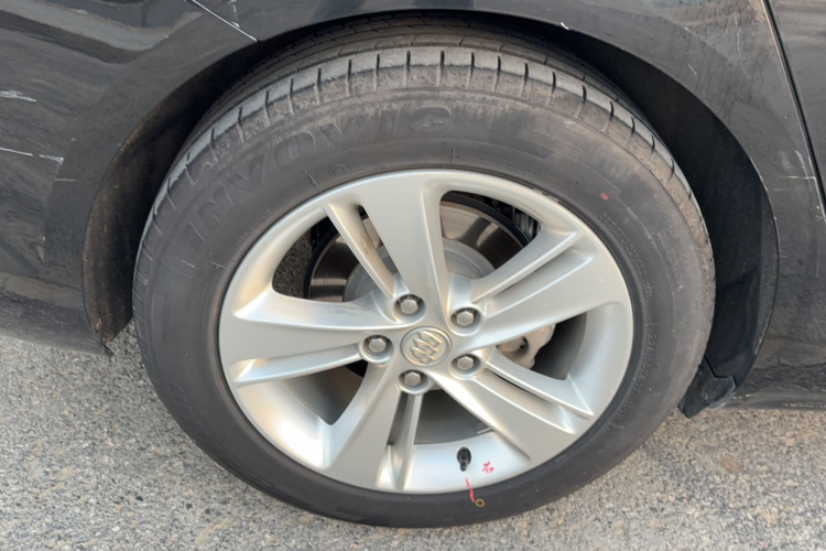 别克 君威 2019款 20T 精英型 国VI车身外观6007