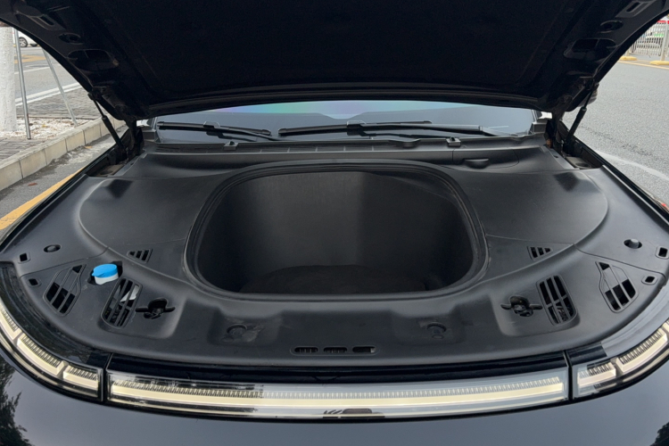 小鹏P7 2023款 586E局部细节24