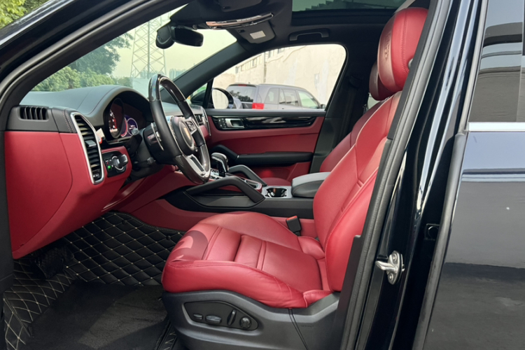 保时捷 2022款 Cayenne 3.0T 铂金版局部细节19