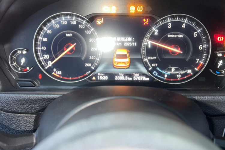 宝马3系 2019款 320Li M运动套装中控内饰15