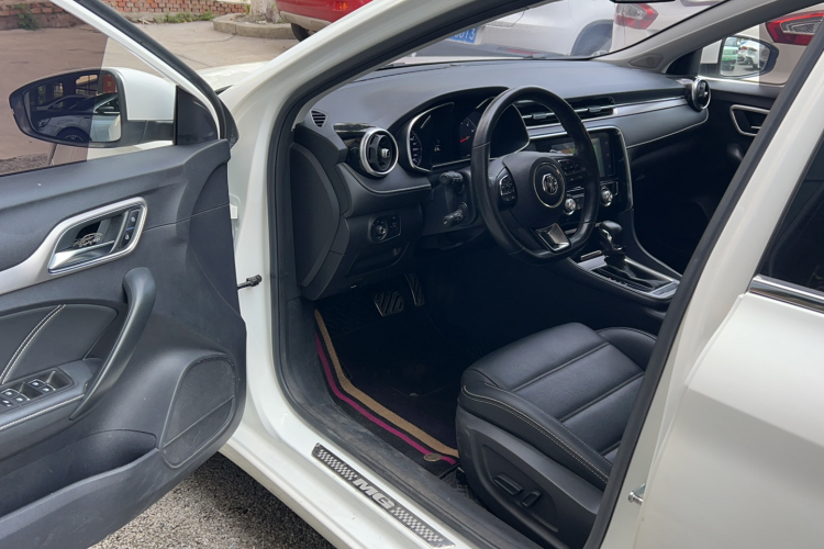 名爵 MG6 2017款 20T 自动豪华智联版 国V中控内饰7002