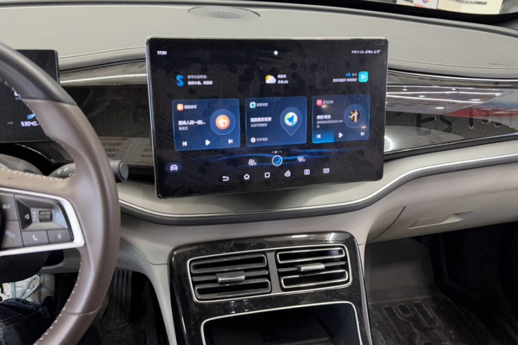 比亚迪 秦PLUS 2023款  冠军版 DM-i 120KM超越型局部细节16