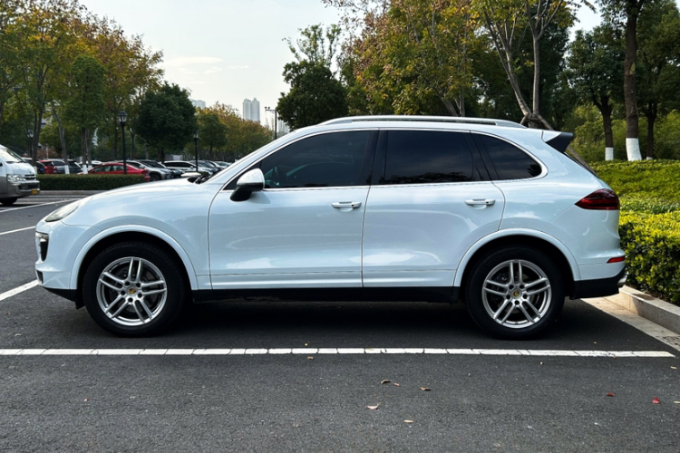 保时捷 2016款 Cayenne Platinum Edition 3.0T车身外观6006