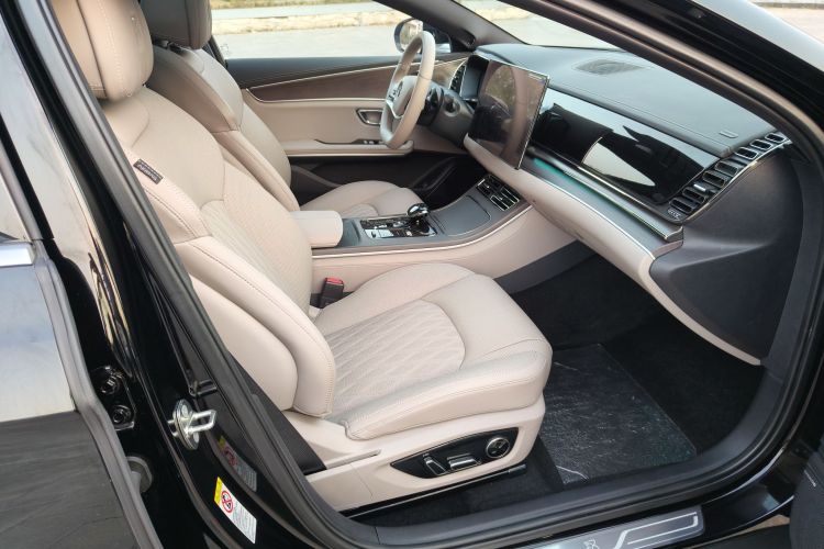 比亚迪 汉 2025款 EV 701KM激光雷达智驾型中控内饰7005