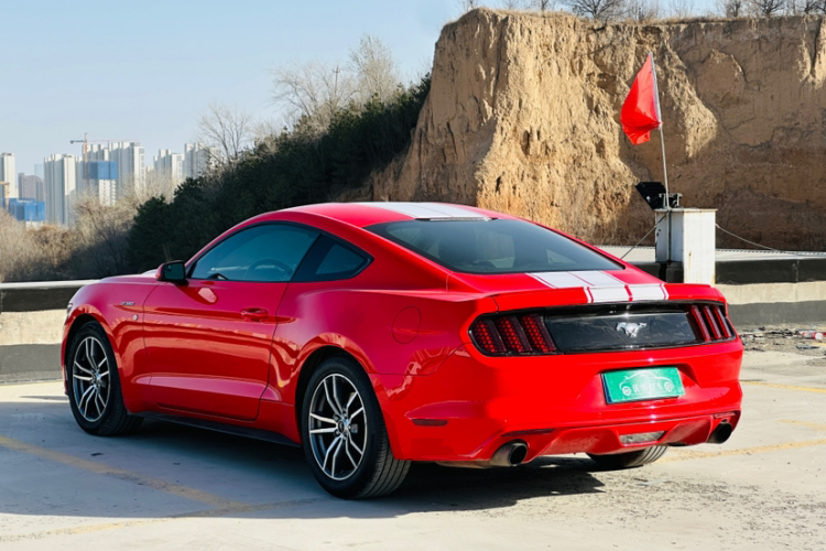 福特 Mustang 2016款 2.3T 性能版车身外观6010