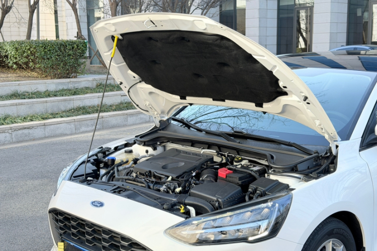 福特 福克斯 2021款 两厢 EcoBoost 180 自动锋潮型局部细节24