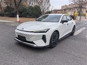 长安UNI-V 智电iDD 2024款 蓝鲸智电iDD 136km 智酷型