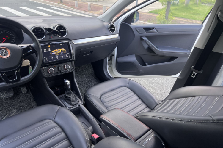 大众 捷达 2017款 1.5L 自动时尚型中控内饰7010