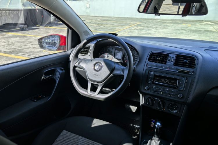 大众 Polo 2016款 1.4L 自动风尚型中控内饰7007