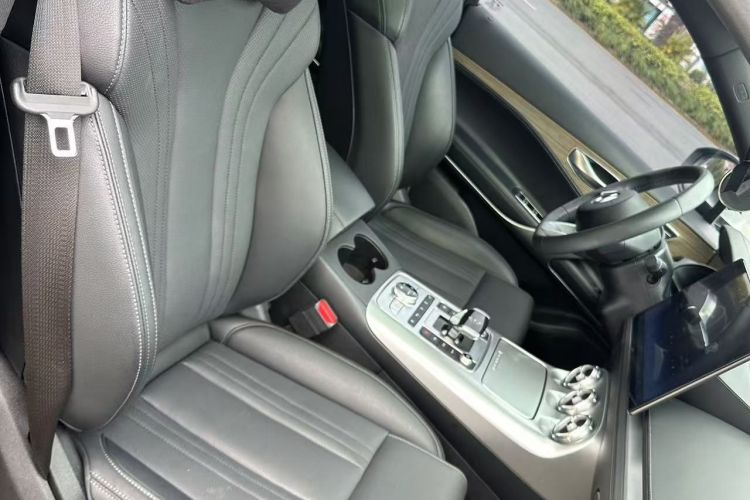 腾势X 2020款 PHEV经典版中控内饰7001