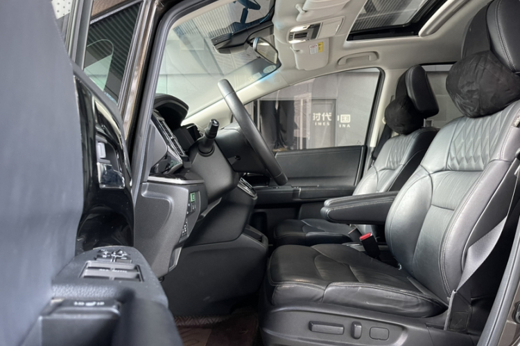 本田 艾力绅 2019款 2.0L 混动至尊版局部细节19