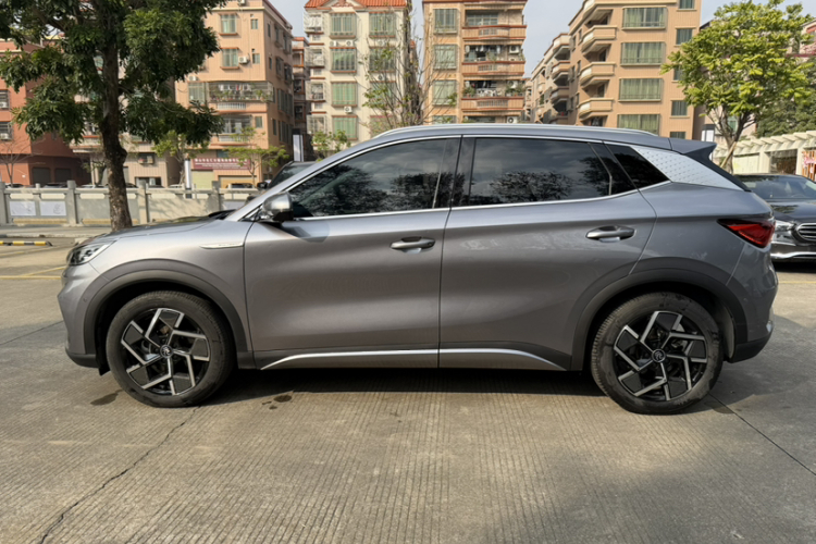 比亚迪 元PLUS 2022款 510KM 旗舰型PLUS车身外观6008