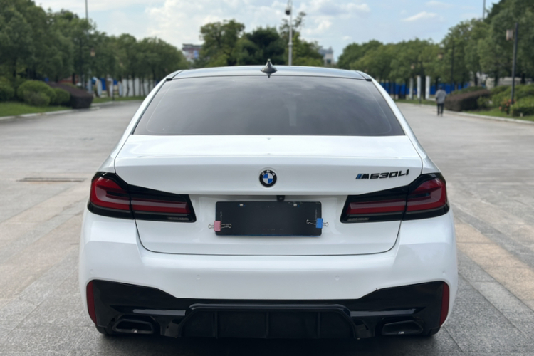 宝马5系 2021款 530Li 尊享型 M运动套装车身外观6009