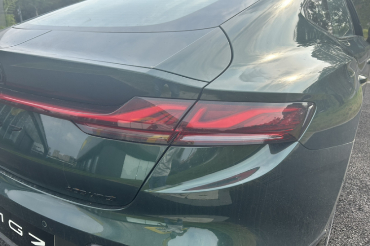 名爵 MG7 2023款 2.0T 自动Trophy+激擎耀世版车身外观6008