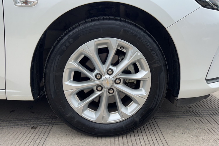 雪佛兰 科鲁泽 2024款 1.5L 双离合悦享版车身外观6003