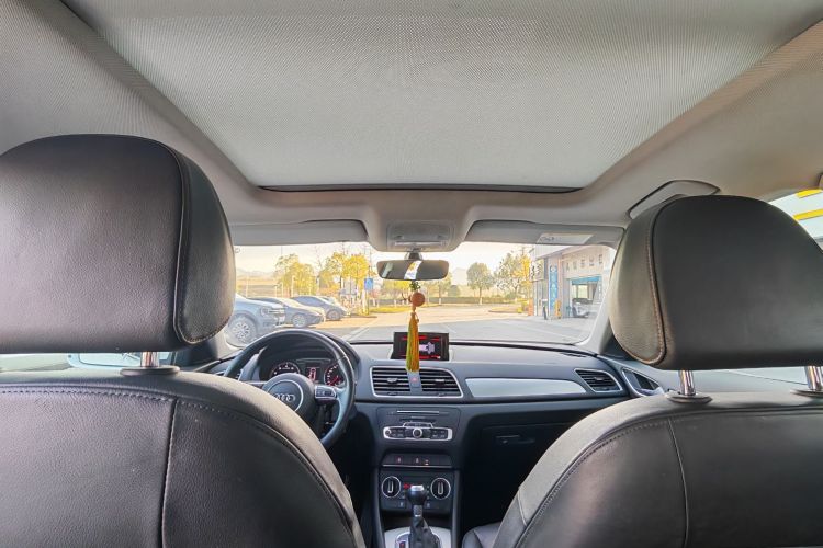 奥迪Q3 2017款 30 TFSI 时尚型局部细节22