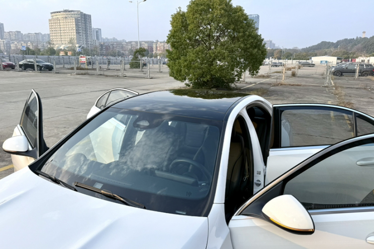 奔驰C级 2023款 C 260 L 运动版车身外观6003