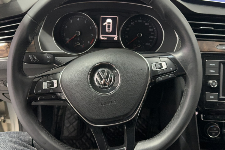 大众 迈腾 2018款 330TSI DSG 豪华型局部细节13