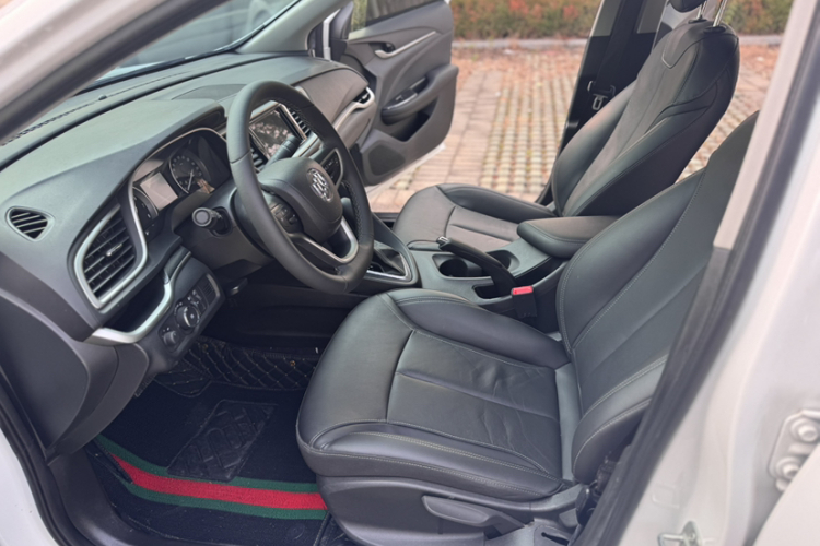 别克 阅朗 2019款 18T 自动互联精英型 国V中控内饰7004