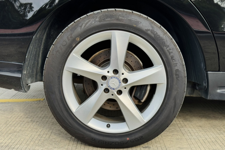 奔驰M级 2014款 ML 400 4MATIC动感型车身外观6006