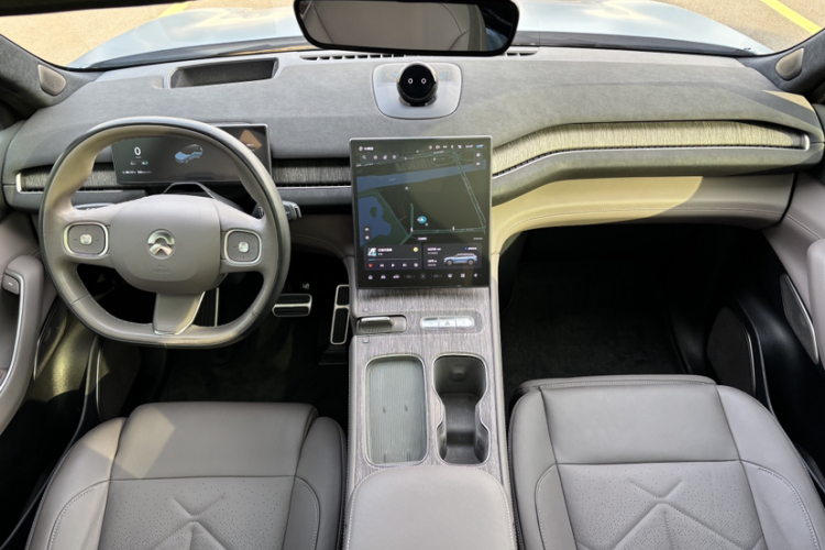 蔚来ES7 2022款 100kWh 首发版中控内饰7003