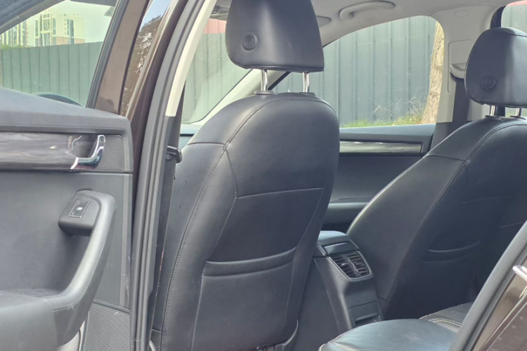 斯柯达 明锐 2017款 1.6L 手动智行版中控内饰7002