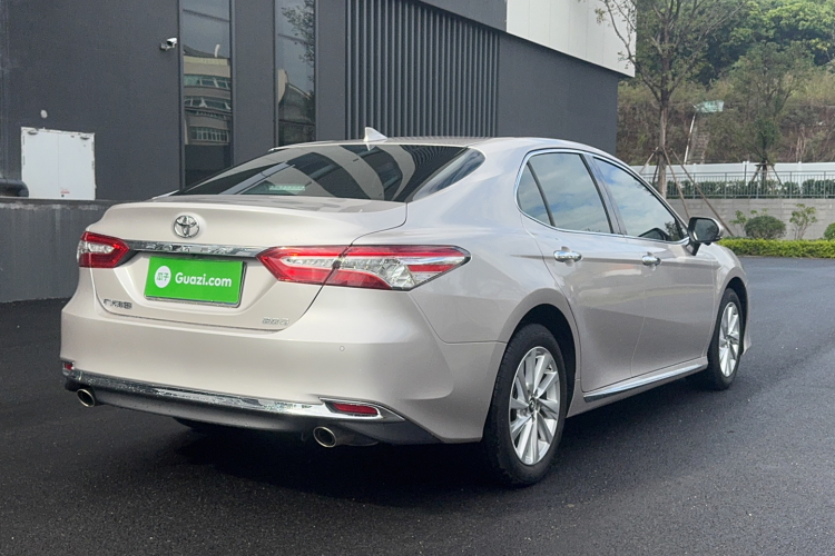 丰田 凯美瑞 2023款 2.0G 豪华版车身外观6005